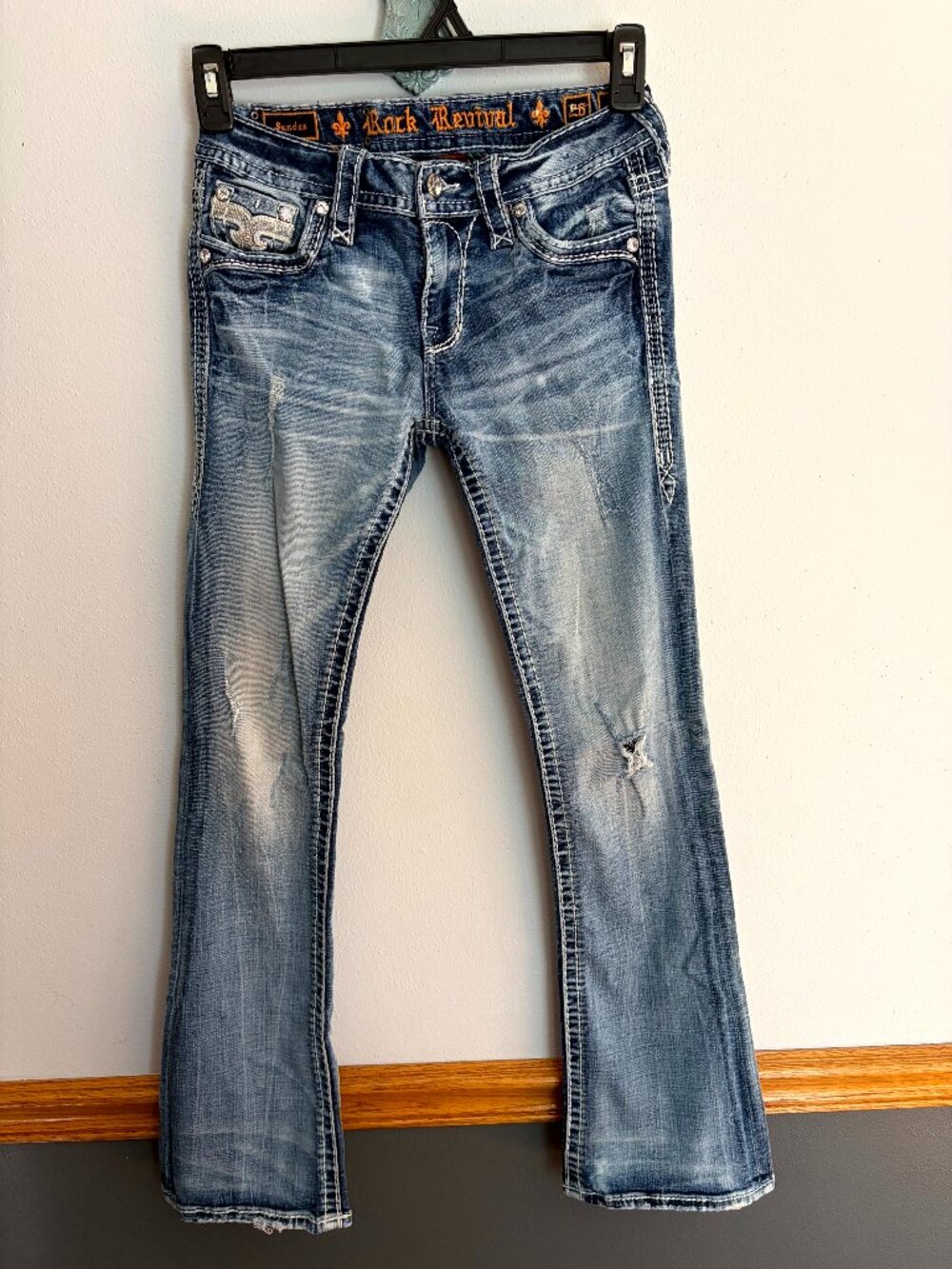 Rock Revival Jeans Womens 26x30 Blue Sundee Mid Rise Boot Cut Stretch Denim